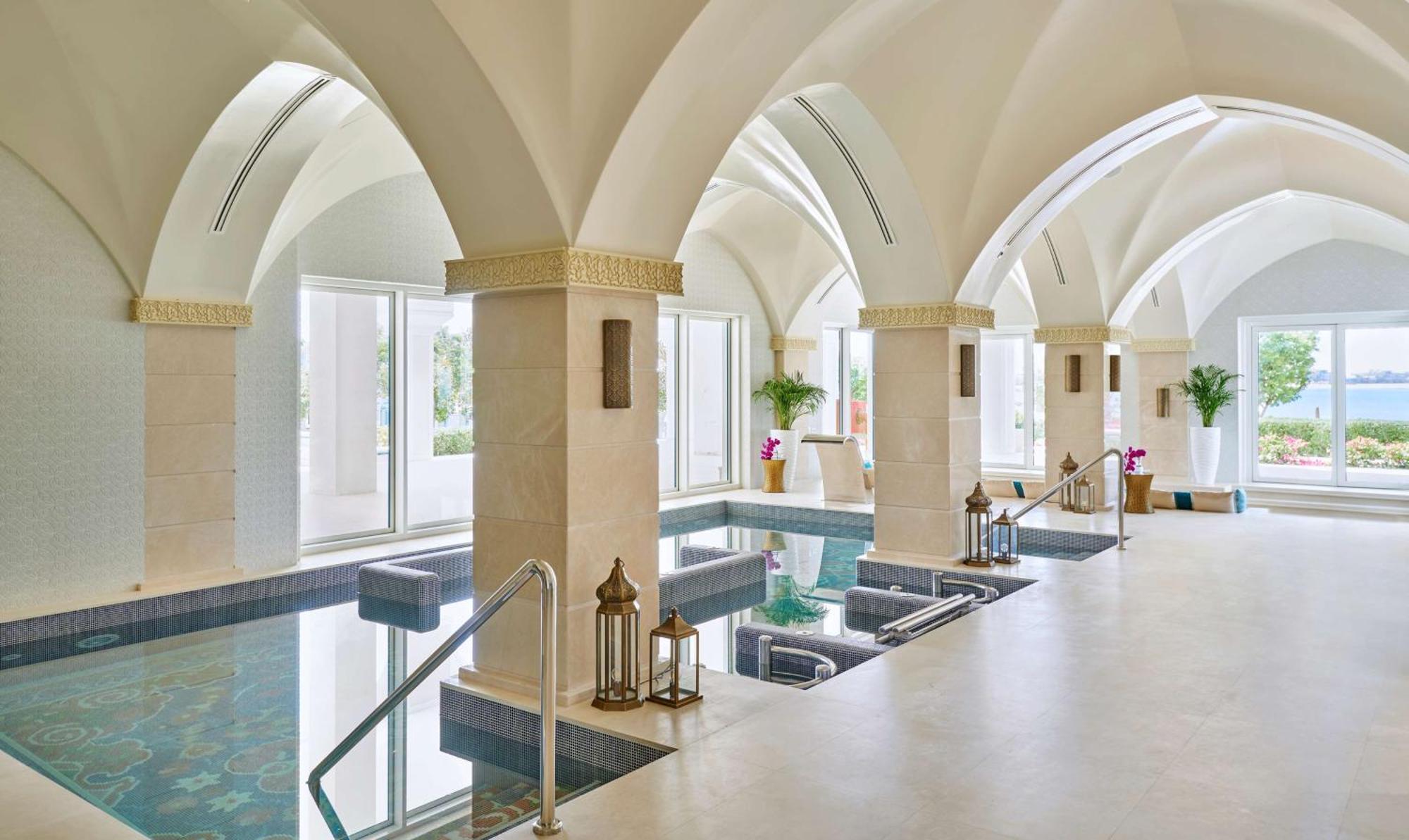Hilton Salwa Beach Resort And Villas Abu Samra Bagian luar foto Spa at The Westin